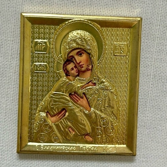 Authentic Russian icon miniature of Madonna and child w/gold tone metal framing - Picture 5 of 5